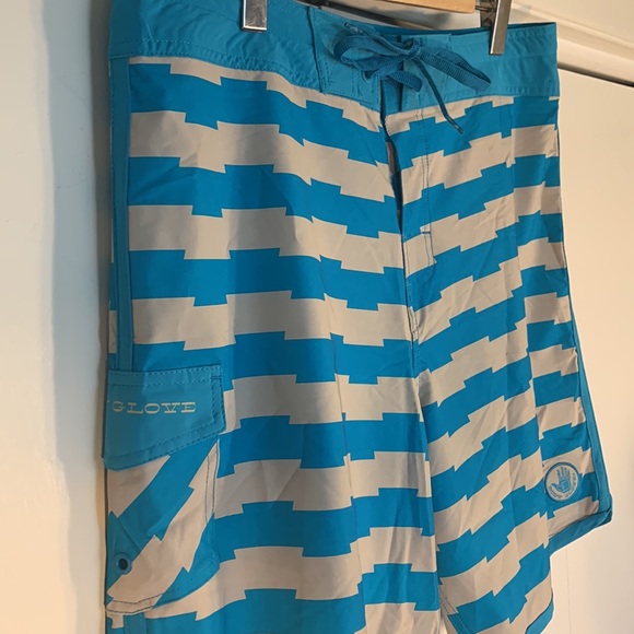 NWOT Body Glove (34”) - Picture 6 of 16